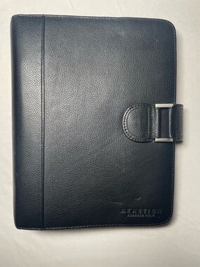 Kenneth Cole Reaction Black Leather Binder Portfolio